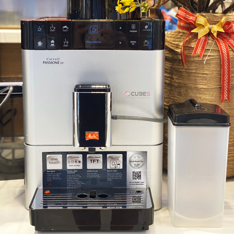 may-pha-cafe-tu-dong-melitta