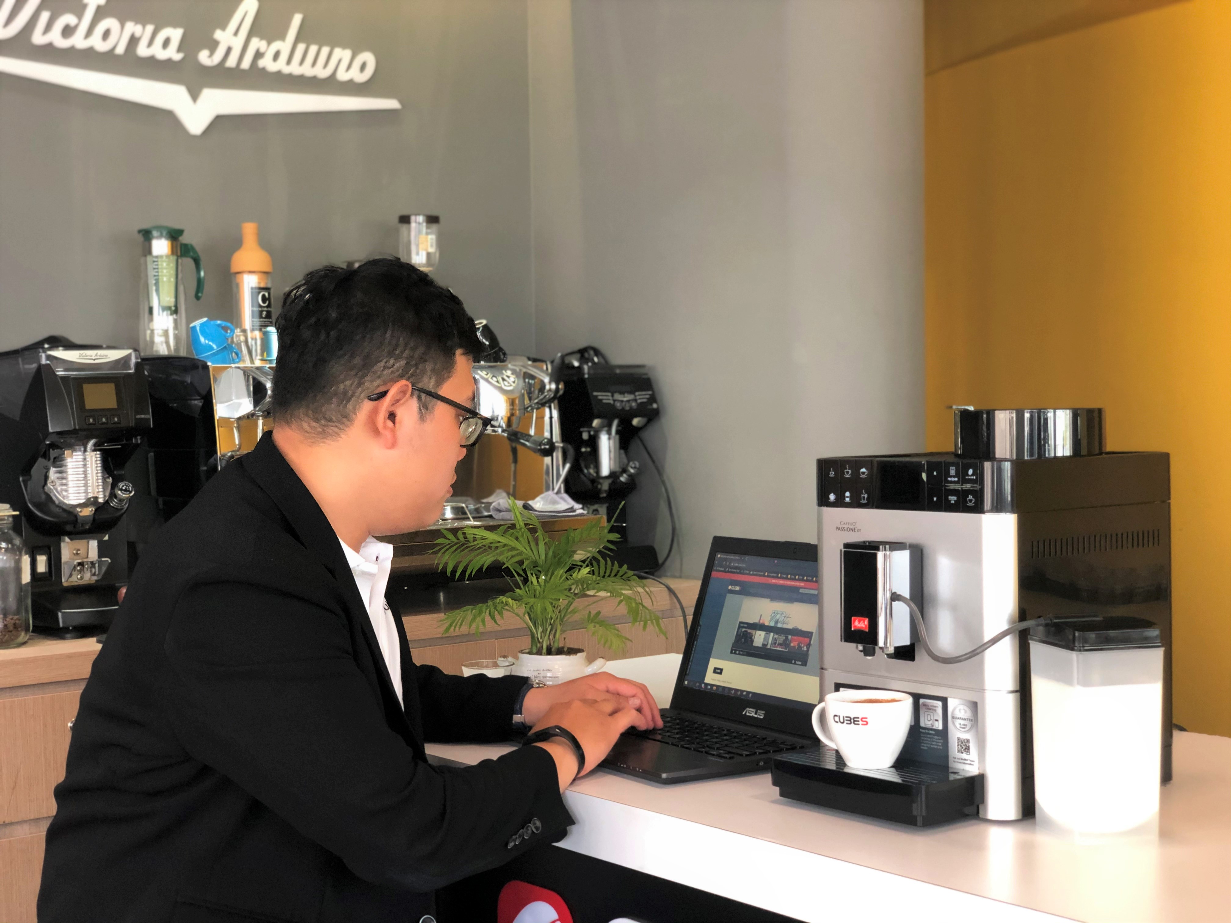 may-pha-cafe-tu-dong-melitta